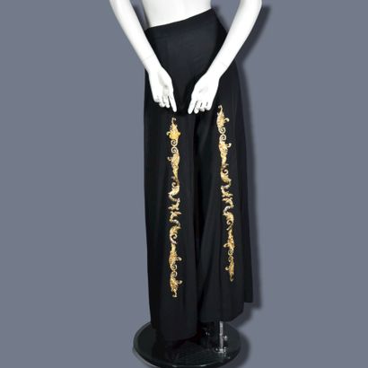 null CHRISTIAN DIOR Boutique Paris

Ensemble pantalon CHRISTIAN DIOR Boutique Paris....