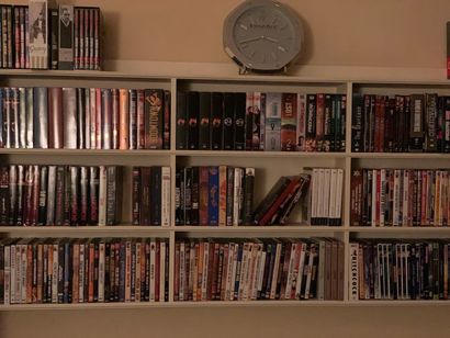 Important lot de DVDs divers.

Les lots seront...