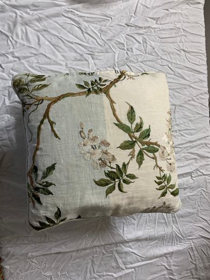 null COLFAX & FLOWERS. Alderney stripe white and aqua

Pair of linen cushions with...
