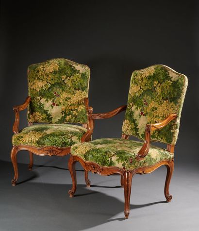 Pair of armchairs of Regency style. The belt...