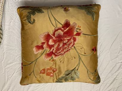null Colefax & Flower, Colbert Silk, tomato/olive color.38 x 38cm square cushion...