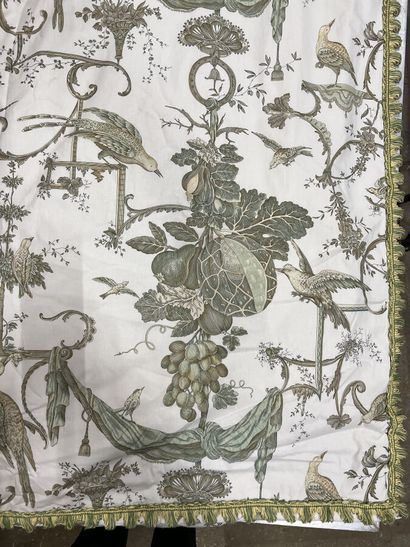 null Brunschwig and Son. 

Kinivie Birds green color. Pair of large curtains in toile...