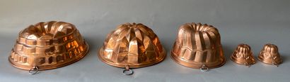 null Set of 5 copper molds including 2 Kouglof molds

Diameter of the largest: 25.5...