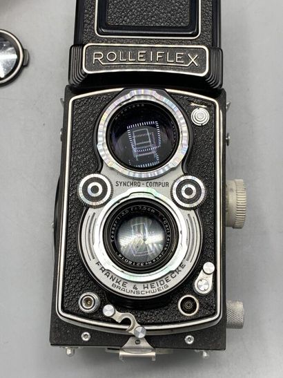 null Rolleiflex Tessar 3.5 Carl Zeiss-Jena, appareil photo 6x6. Dans son étui.