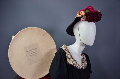 null Chapeau  par la maison CAROLINE

REBOUX. Haute couture printemps été

- début...