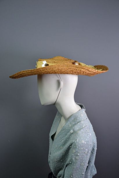 null Women's sailor hat by JACQUES HEIM - Late 40's

The model is made of natural...