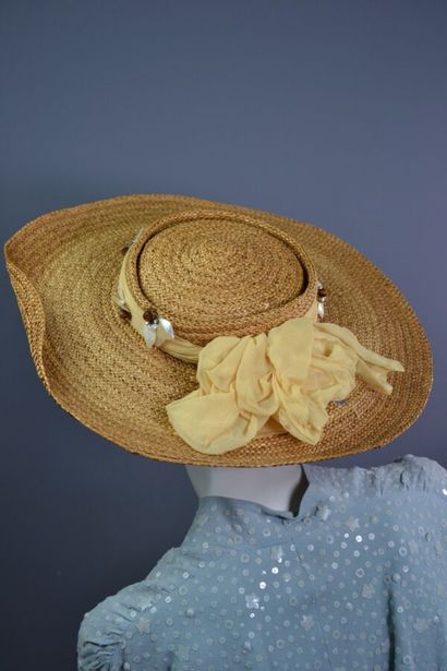 null Women's sailor hat by JACQUES HEIM - Late 40's

The model is made of natural...