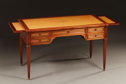 null Louis XVI style pedestal desk in mahogany stained wood, opening with five drawers...