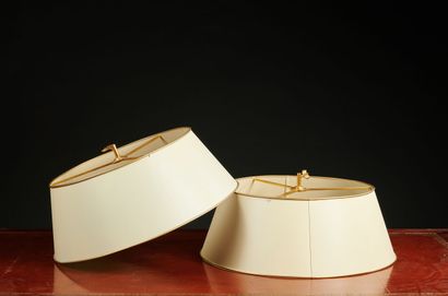 Pair of lampshades in white lacquered sheet...