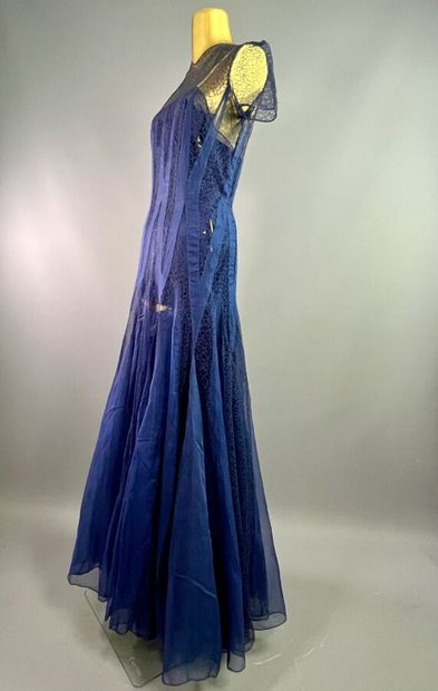 null JEAN PATOU Robe du soir en soie et dentelle bleu nuit - haute couture - Vers...