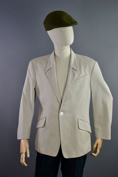 null THIERRY MUGLER homme Veste costume en laine greige - T 52 Années 90
Le modèle...