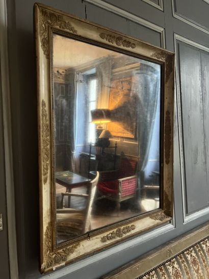 Rectangular mirror in wood and stucco gilded...