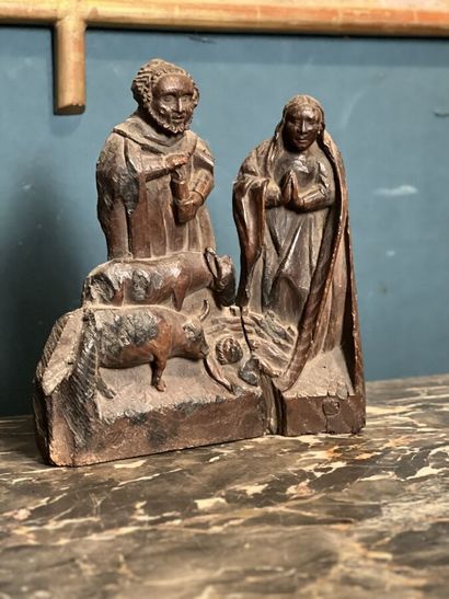null Sculpture en bois sculpté représentant la Nativité, Marie, Joseph, l'enfant...