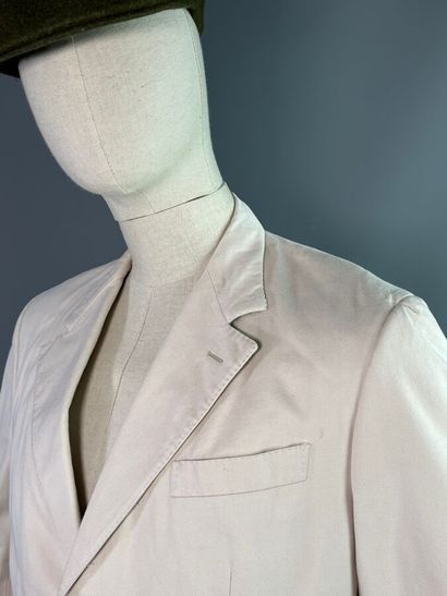 null LOUIS VUITTON homme Veste tailleur en coton beige T52

Le modèle est taillé...