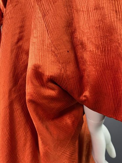 null Robes MADAME PIAT Paris - Manteau de bal manches chauvesouris en soie orange....