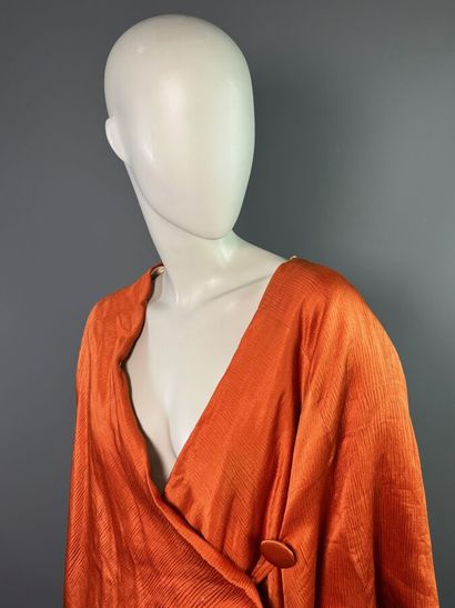 null Robes MADAME PIAT Paris - Manteau de bal manches chauvesouris en soie orange....