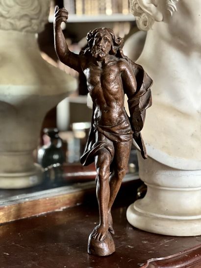 Christ en bois sculpté (accidents et manques)
XVIIIe...