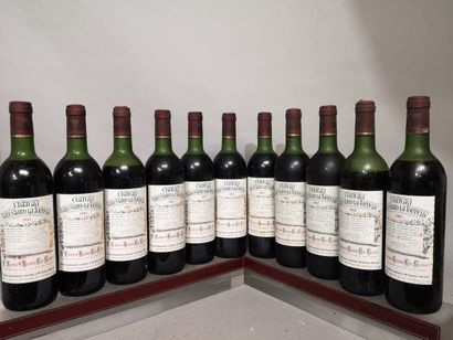 11 bouteilles Château BALESTARD LA TONNELLE...