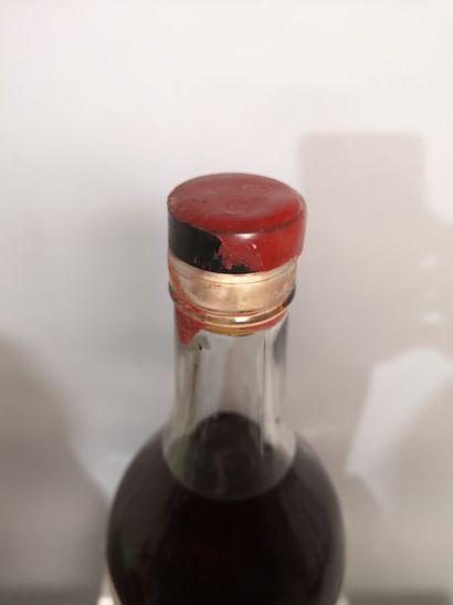 null 1 magnum BAS ARMAGNAC de GAUBE - CORDEROY du TIERS 1996 Cire cassée. Bottled...