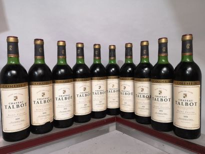 null 10 bouteilles Château TALBOT - 4ème Gcc Saint Julien 1979 Étiquettes légèrement...