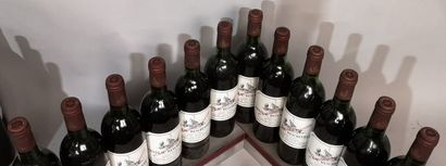 null 12 bottles Château BEYCHEVELLE - 4th Gcc Saint Julien 1979 In wooden case.7...