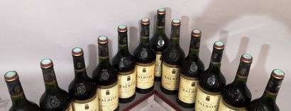 null 12 bouteilles Château TALBOT - 4ème Gcc Saint Julien 1978 Étiquettes légèrement...