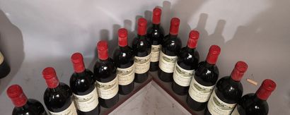 null 12 bouteilles Château TROPLONG MONDOT - 1er Gcc Saint Emilion MILLESIME 1986...