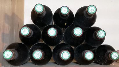 null 12 bouteilles Château TALBOT - 4ème Gcc Saint Julien 1982 Étiquettes légèrement...