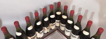 null 12 bouteilles VOLNAY "Caillerets" Tête de Cuvée - Bernard DELAGRANGE 1969 Étiquettes...