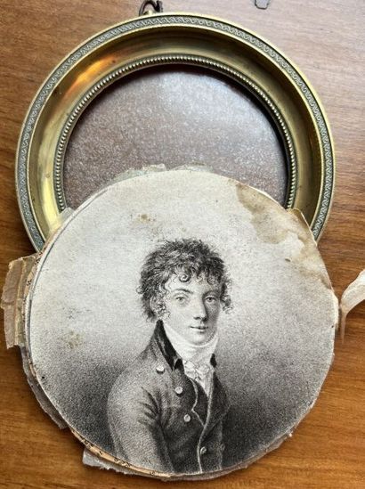 null Ecole FRANCAISE du début du XIXe siècle
Portrait de jeune homme en redingote
Pierre...