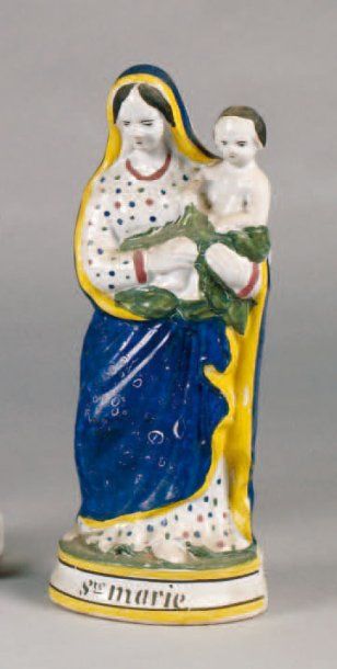 null QUIMPER. Statuette en faïence polychrome représentant la Vierge à l'Enfant....