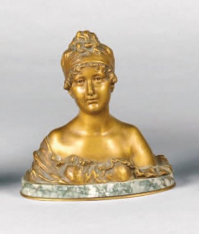 Suzanne BIZARD (1873-1963) Buste présumé de Madame Récamier Statuette en bronze doré,...