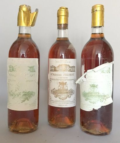 null 3 BOUTEILLES DU CHATEAU FILHOT 1990, Sauternes. Étiquettes abimées, 2 difcilement...