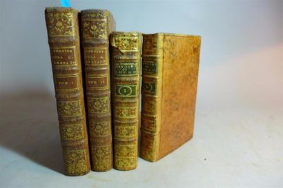 null Ensemble de 4 volumes in-8° ou in-12, veau blond orné jaspé de l'époque. Accident...