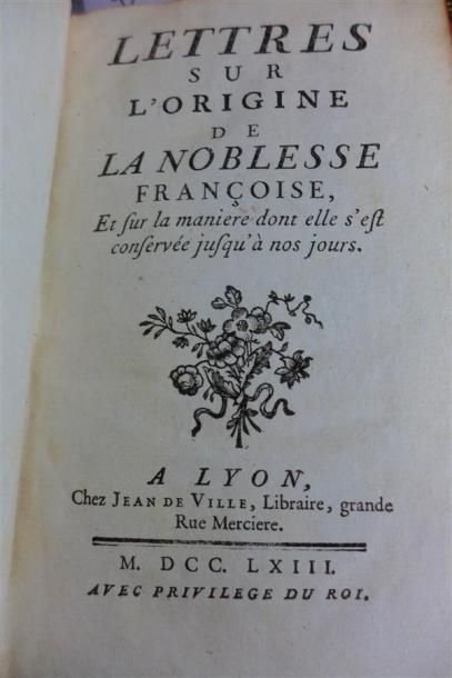 null CHEVILLARD : Dict. héraldique... Paris, 1723. un vol.

On y joint :

- Lettre...