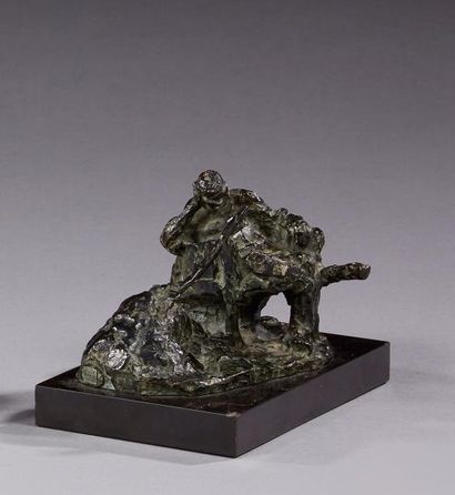 Gaston BROQUET (1880-1947) Le repos
Sculpture en bronze à patine verte, signée sur...