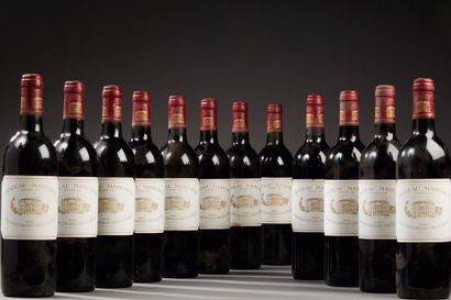 12 bouteilles du Château MARGAUX, 1er GCC...