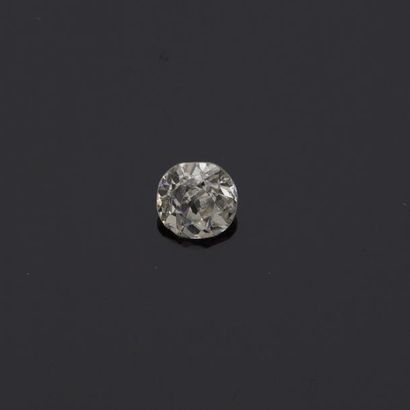 null Petit diamant de taille ancienne pesant 0.58 carat.