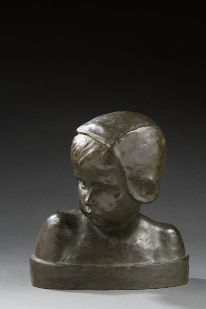 Marie-Anne CRANNEY-FRANCESCHI (XIX-XX) Bronze patiné représentant un buste d'enfant
Signé...