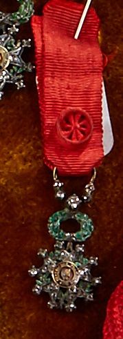 null FRANCE 

ORDRE DE LA LEGION D'HONNEUR, institué en 1802. 

Deux miniatures de...