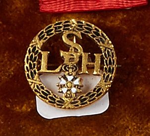 null FRANCE 

ORDRE DE LA LEGION D'HONNEUR, institué en 1802. 

Deux étoiles d'officier...