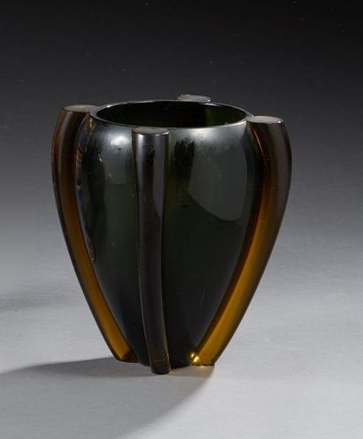 null TINA AUFIERO pour VENINI 

Grand vase en verre soufflé à décor vert et marron...