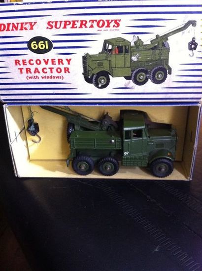 null DINKY SUPERTOYS 

1 Recovery tractor