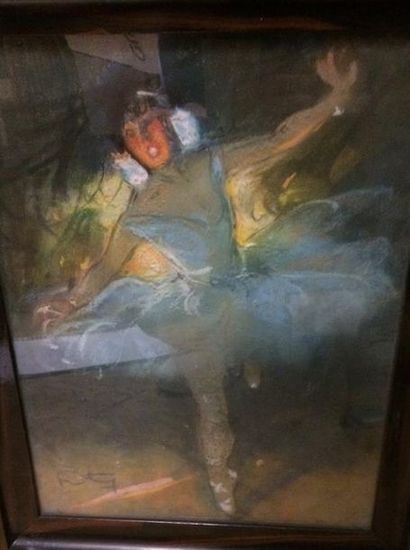 null Louis FORTUNEY (1875-1951)

Ballerine sur fond noir

Pastel signé en bas à gauche

32...