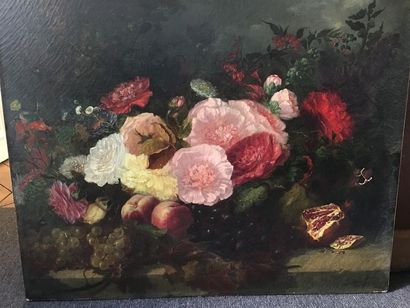 null Ecole XIXe siècle

Bouquet de fleurs et fruits sur un entablement

Toile portant...
