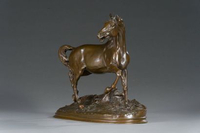null Pierre-Jules MÈNE (1810-1879)

Cheval surpris. Bronze à patine brune, signé...