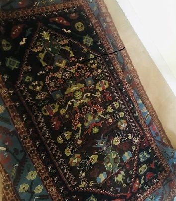 null Tapis Amadan Iran, bordure bleue.

220 x 120 cm