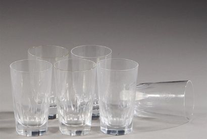 null Luc LANEL (1893-1965)
BACCARAT
Suite de six verres à orangeade en cristal 
Tous...