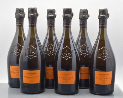 null 6 bouteilles CHAMPAGNE "La Grande Dame", Veuve Clicquot 1998 (LB) Vendu en collaboration...