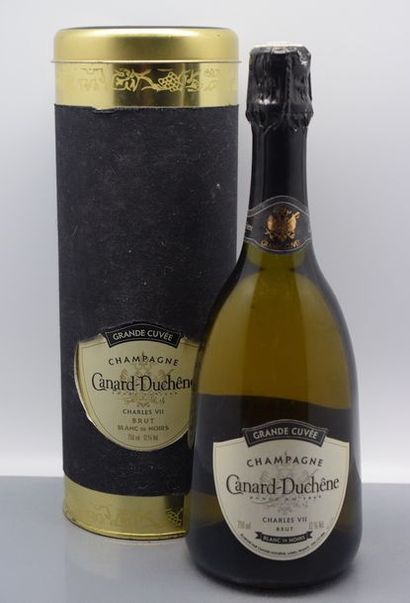 null 2 bottles CHAMPAGNE "Charles VII", Canard-Duchêne (boxes, 1 Blanc de Blancs,...